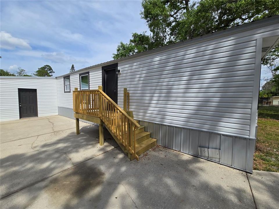 Activo con contrato: $184,999 (2 camas, 2 baños, 812 Pies cuadrados)