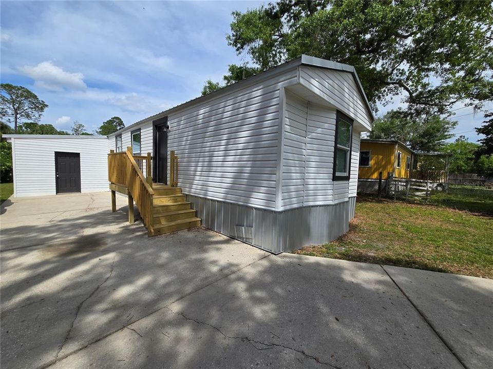 Activo con contrato: $184,999 (2 camas, 2 baños, 812 Pies cuadrados)