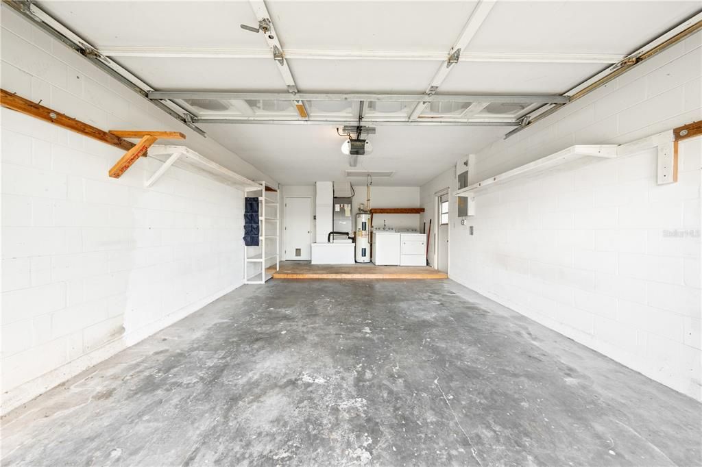 Activo con contrato: $314,000 (3 camas, 2 baños, 1011 Pies cuadrados)