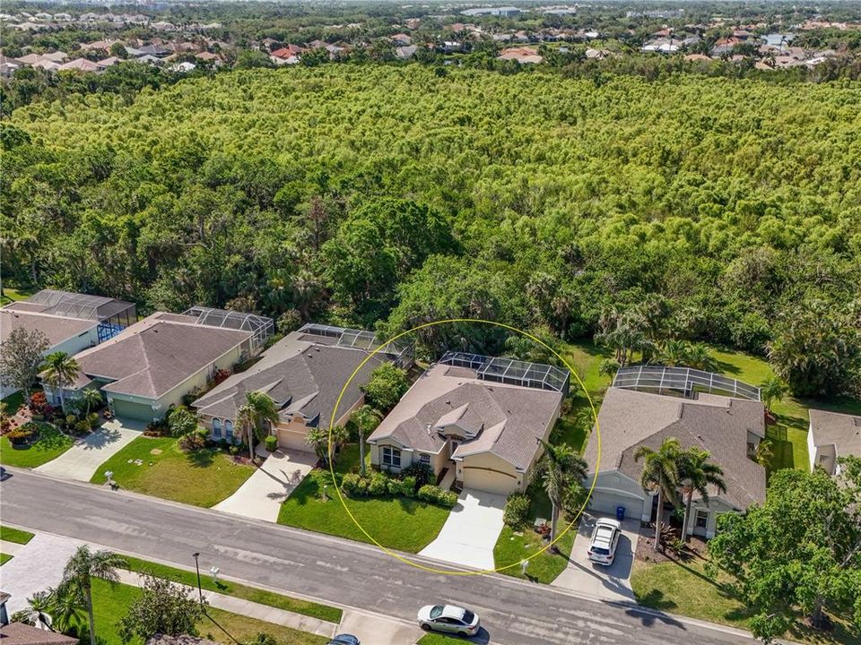 For Sale: $549,900 (3 beds, 2 baths, 2039 Square Feet)