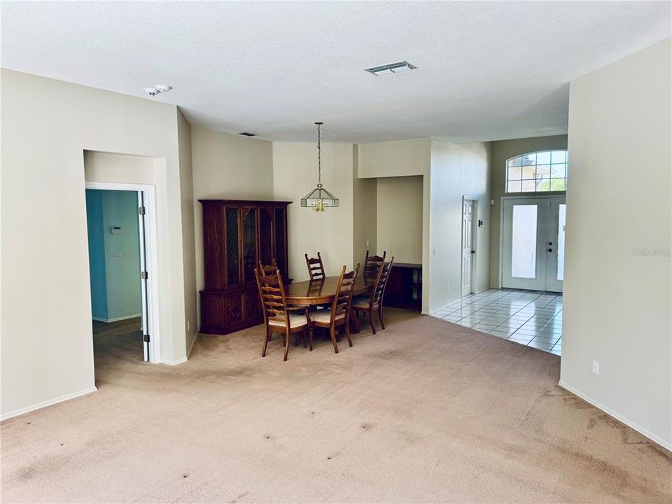 For Sale: $549,900 (3 beds, 2 baths, 2039 Square Feet)