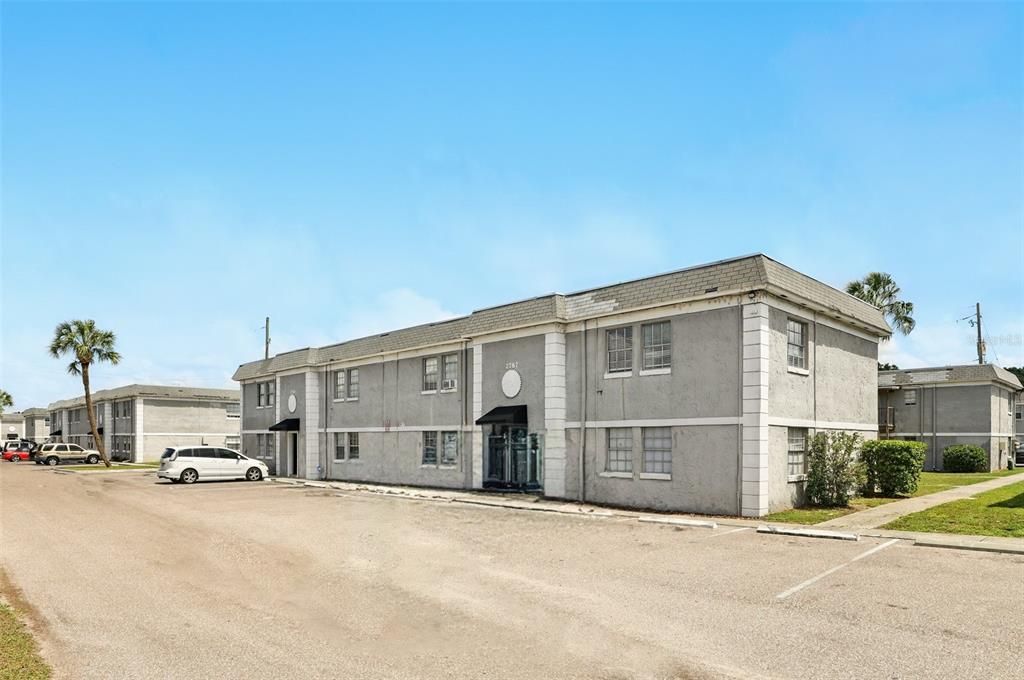 Recently Sold: $89,500 (1 beds, 1 baths, 780 Square Feet)