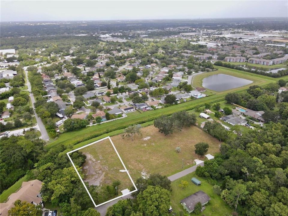 Aerial View- 3520 Wilde Ave. lot located at the end of the cul-de-sac.
