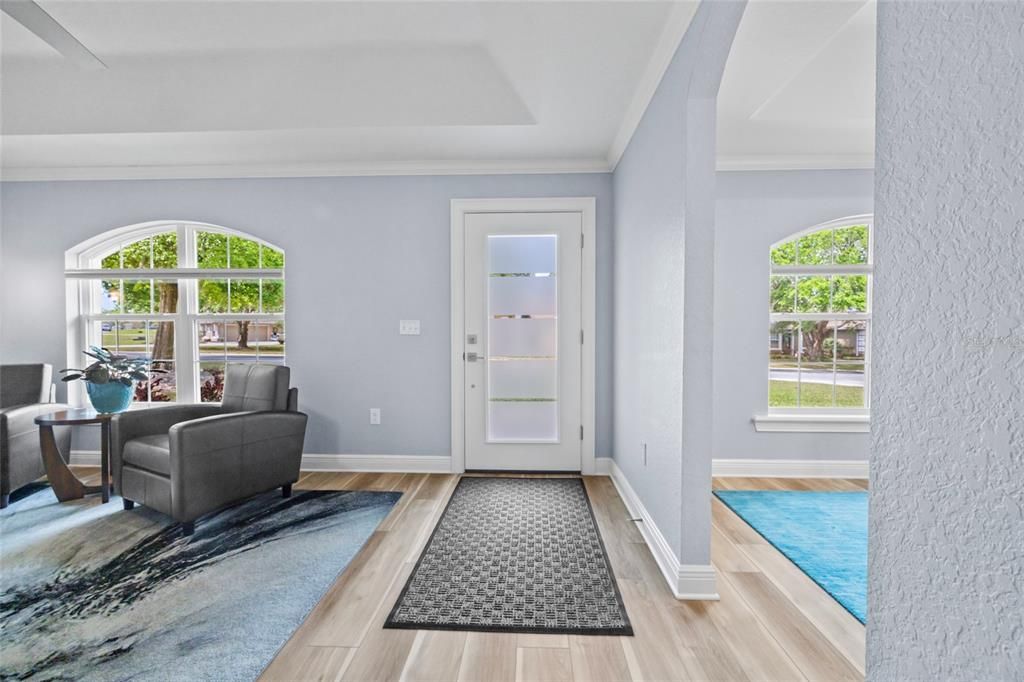 Active With Contract: $433,000 (3 beds, 2 baths, 1959 Square Feet)