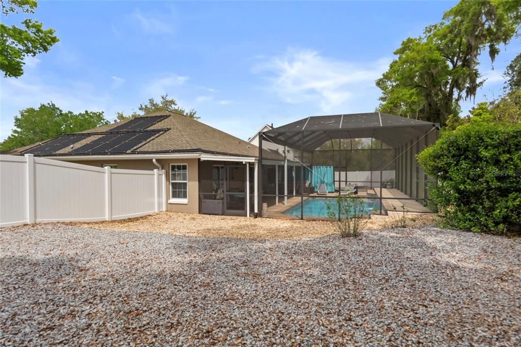 Active With Contract: $433,000 (3 beds, 2 baths, 1959 Square Feet)