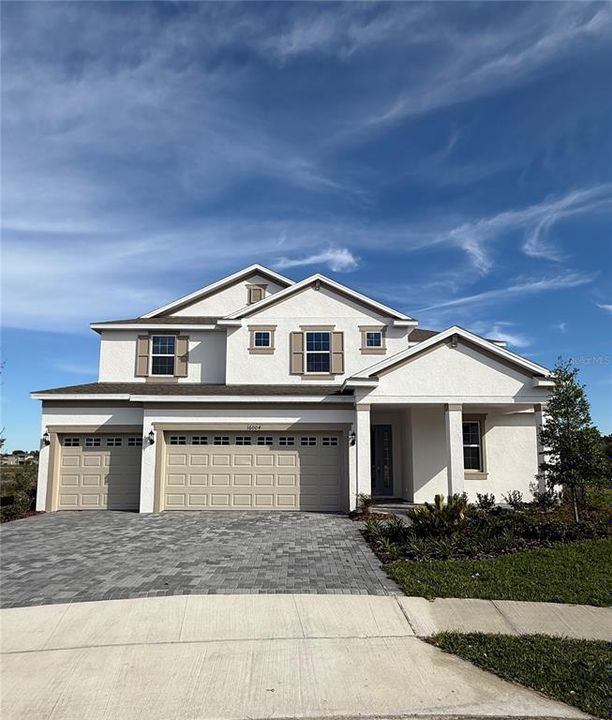 Недавно продано: $1,017,957 (5 спален, 4 ванн, 3987 Квадратных фут)