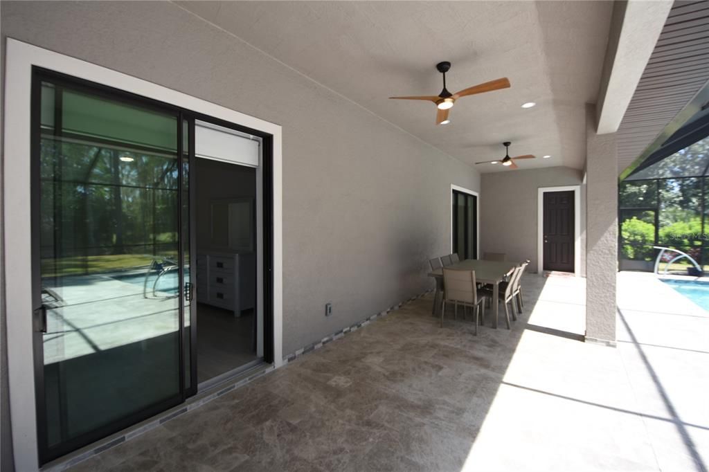 出租: $4,800 (3 贝兹, 3 浴室, 2012 平方英尺)