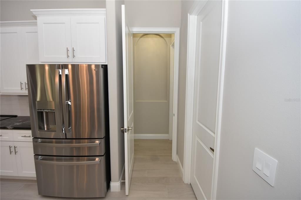 出租: $4,800 (3 贝兹, 3 浴室, 2012 平方英尺)