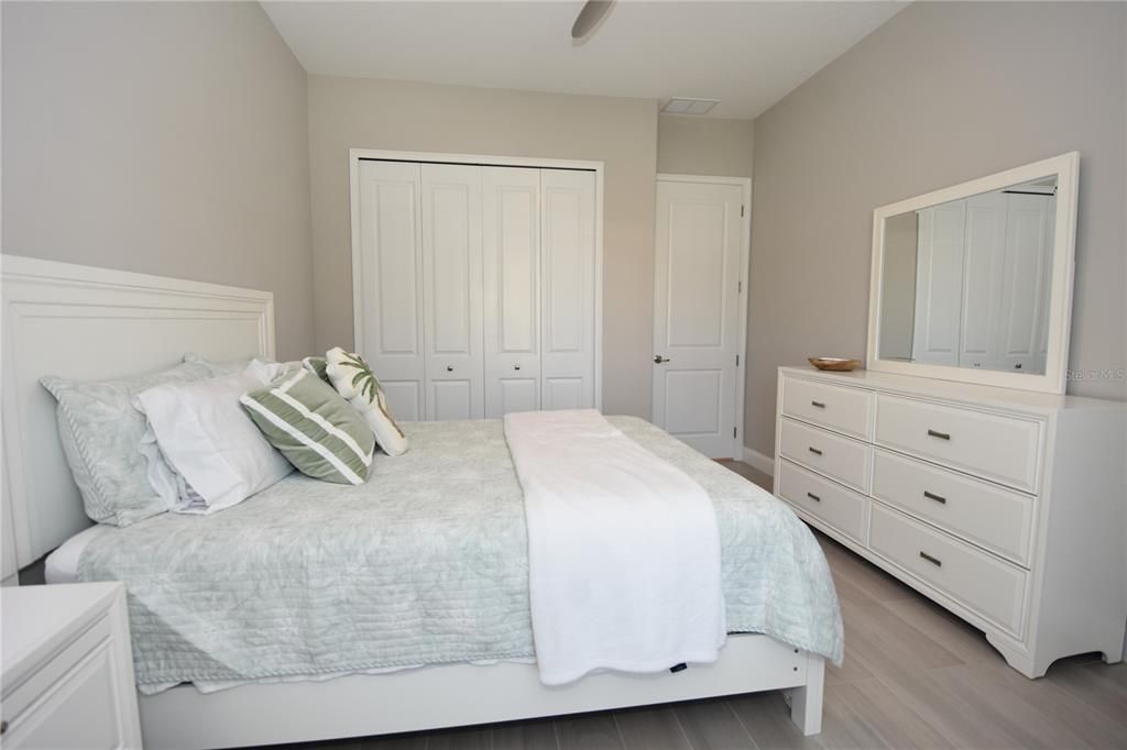 出租: $4,800 (3 贝兹, 3 浴室, 2012 平方英尺)