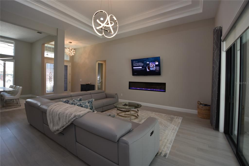 出租: $4,800 (3 贝兹, 3 浴室, 2012 平方英尺)