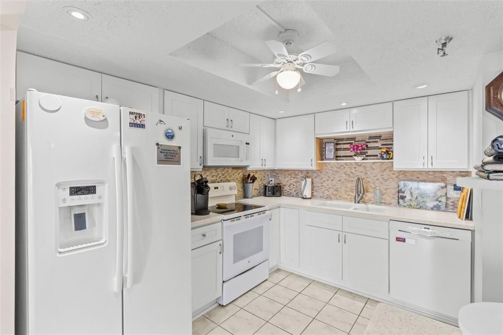 En Venta: $330,000 (2 camas, 2 baños, 1100 Pies cuadrados)