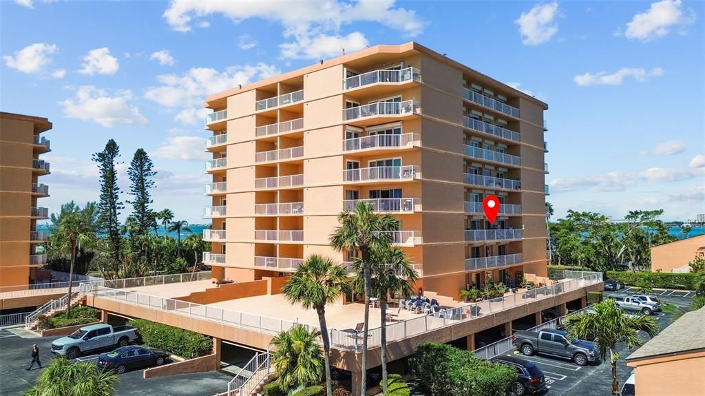 En Venta: $330,000 (2 camas, 2 baños, 1100 Pies cuadrados)