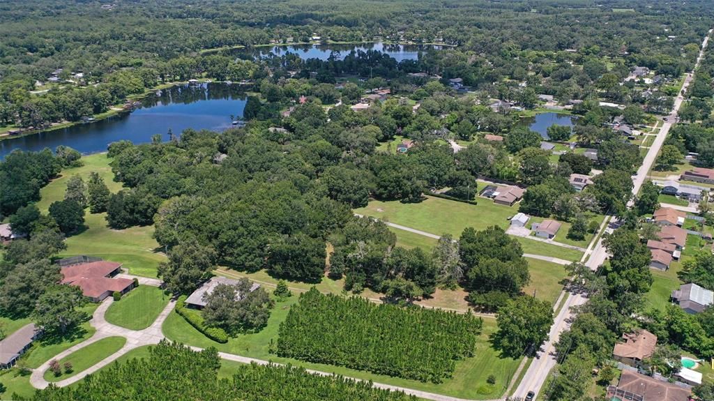 待售: $1,395,000 (6.46 acres)