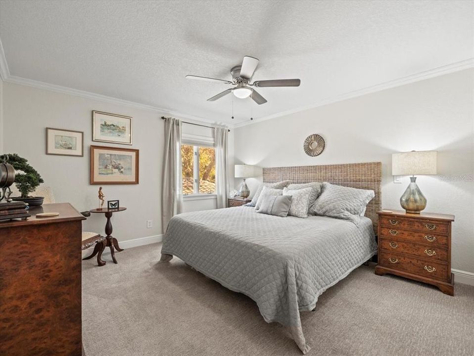 For Sale: $1,299,000 (3 beds, 2 baths, 2200 Square Feet)