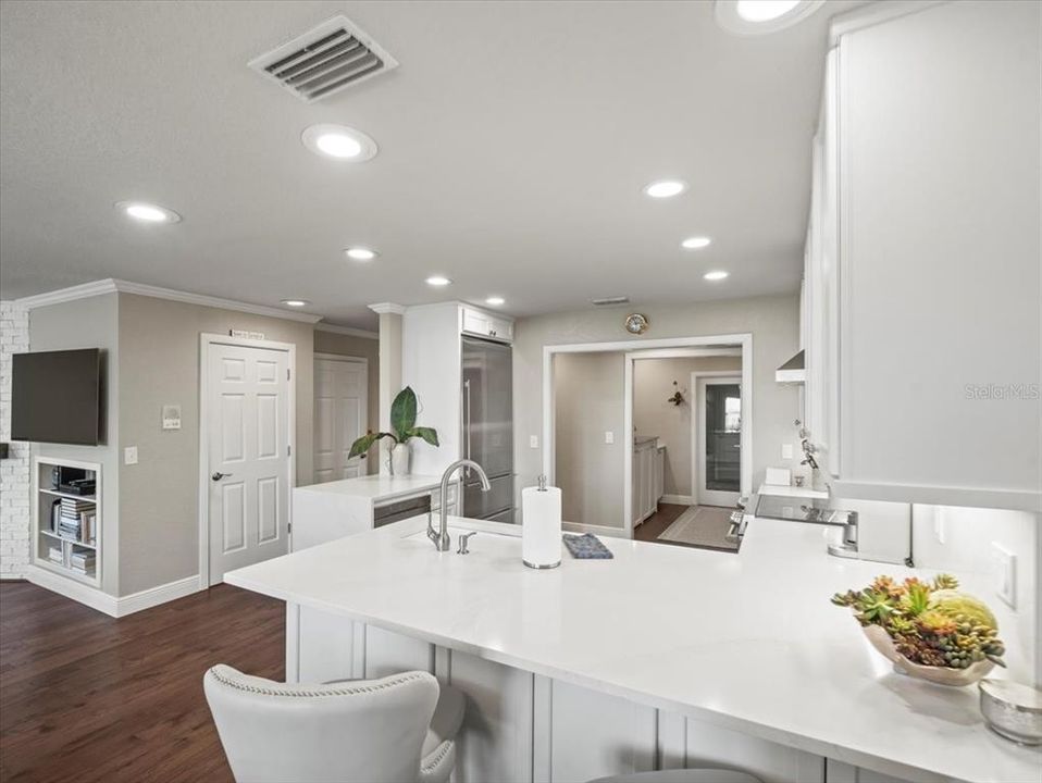 For Sale: $1,299,000 (3 beds, 2 baths, 2200 Square Feet)
