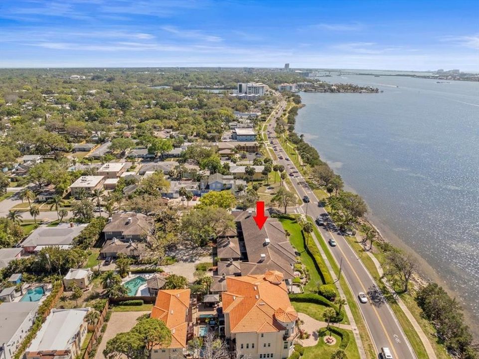 For Sale: $1,299,000 (3 beds, 2 baths, 2200 Square Feet)