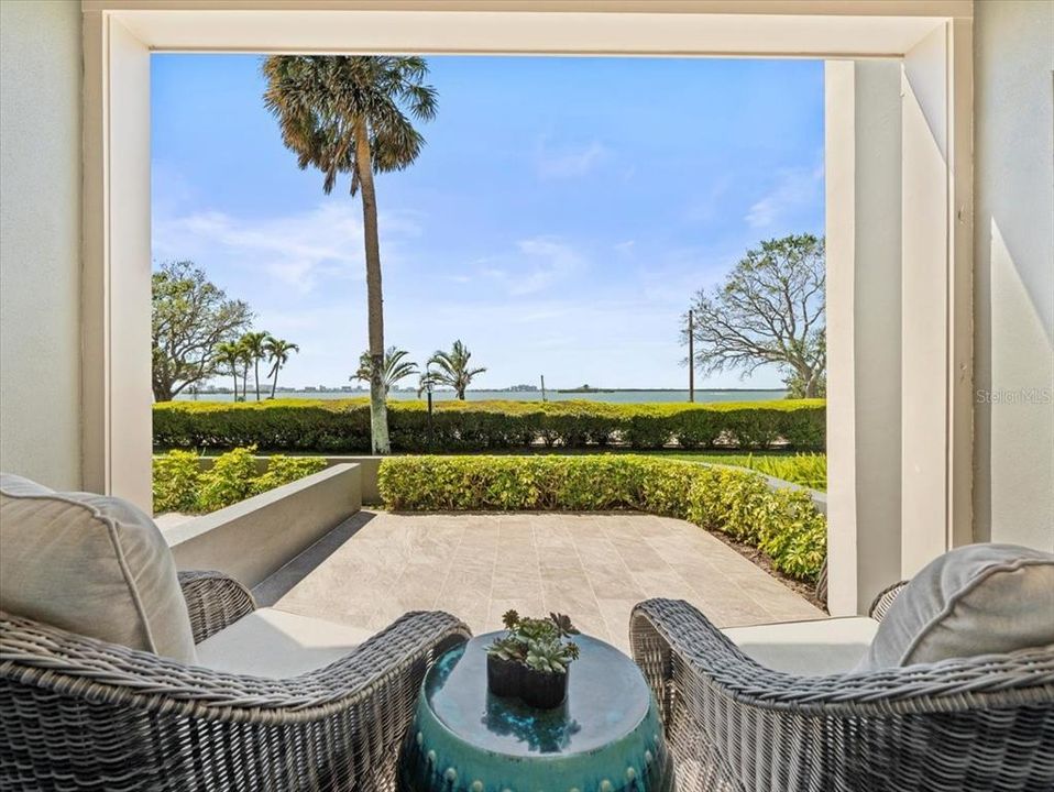 For Sale: $1,299,000 (3 beds, 2 baths, 2200 Square Feet)