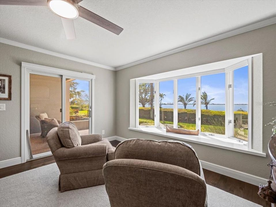 For Sale: $1,299,000 (3 beds, 2 baths, 2200 Square Feet)