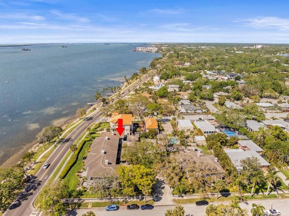 For Sale: $1,299,000 (3 beds, 2 baths, 2200 Square Feet)