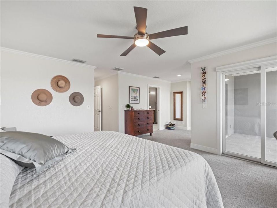 For Sale: $1,299,000 (3 beds, 2 baths, 2200 Square Feet)