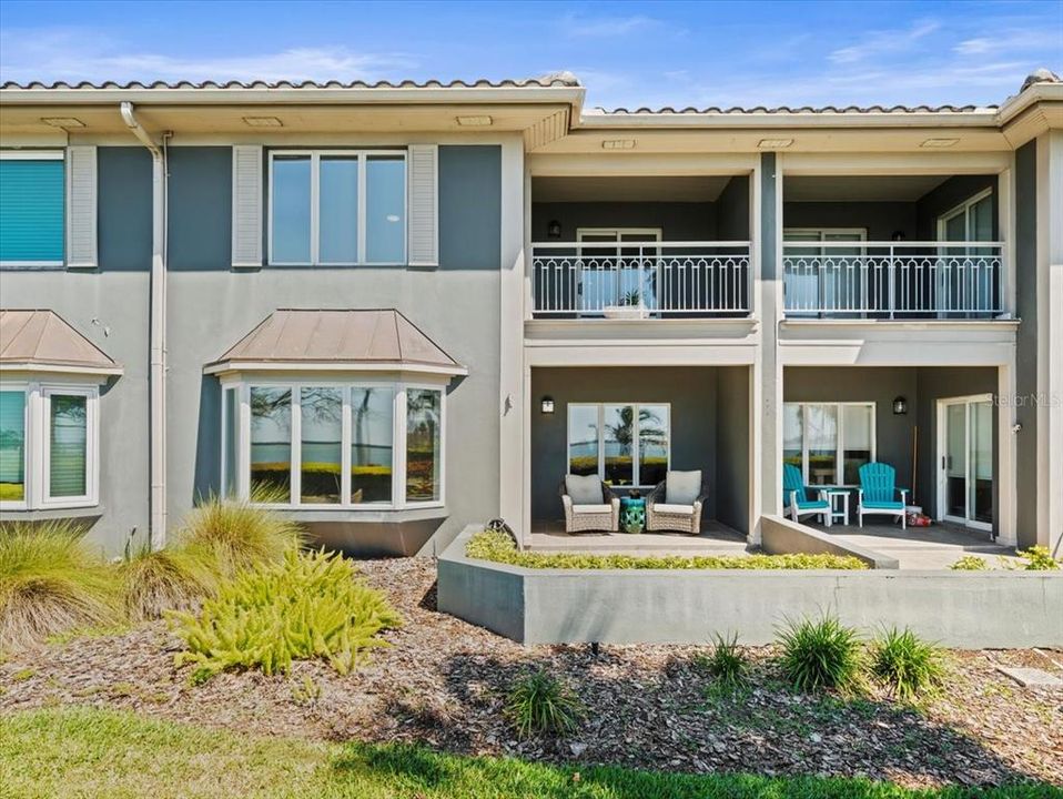 For Sale: $1,299,000 (3 beds, 2 baths, 2200 Square Feet)