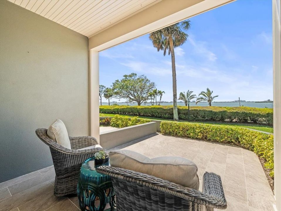 For Sale: $1,299,000 (3 beds, 2 baths, 2200 Square Feet)