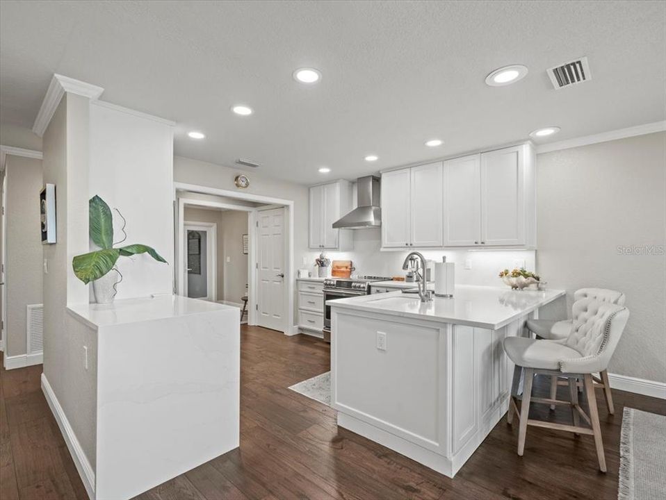 For Sale: $1,299,000 (3 beds, 2 baths, 2200 Square Feet)