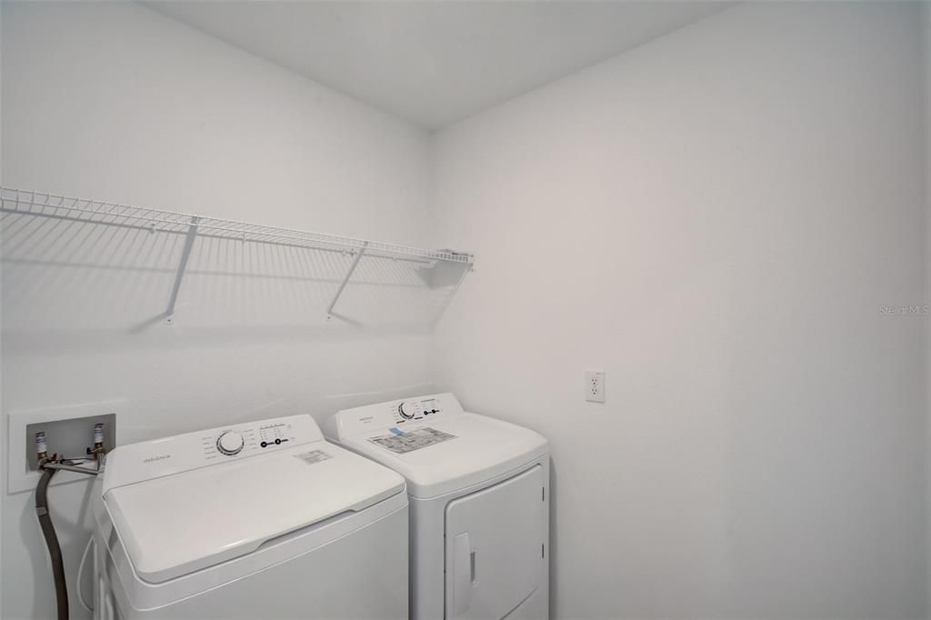 出租: $1,950 (4 贝兹, 2 浴室, 1879 平方英尺)