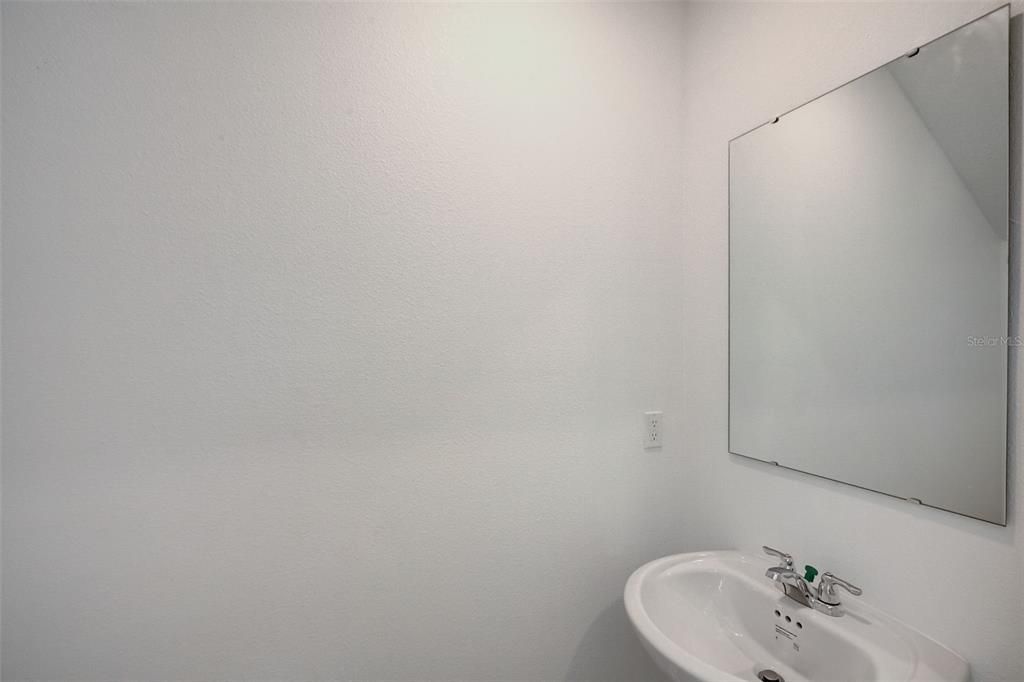 出租: $1,950 (4 贝兹, 2 浴室, 1879 平方英尺)