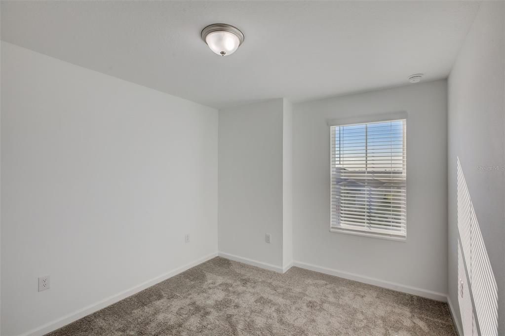 出租: $1,950 (4 贝兹, 2 浴室, 1879 平方英尺)