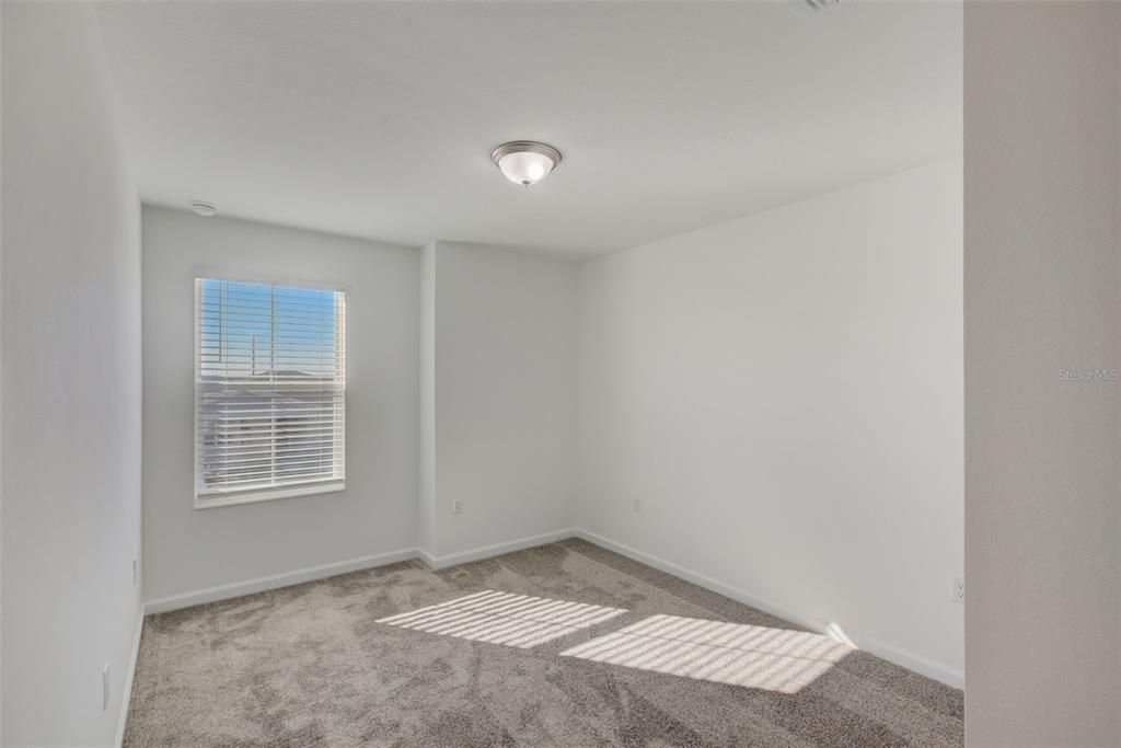 出租: $1,950 (4 贝兹, 2 浴室, 1879 平方英尺)