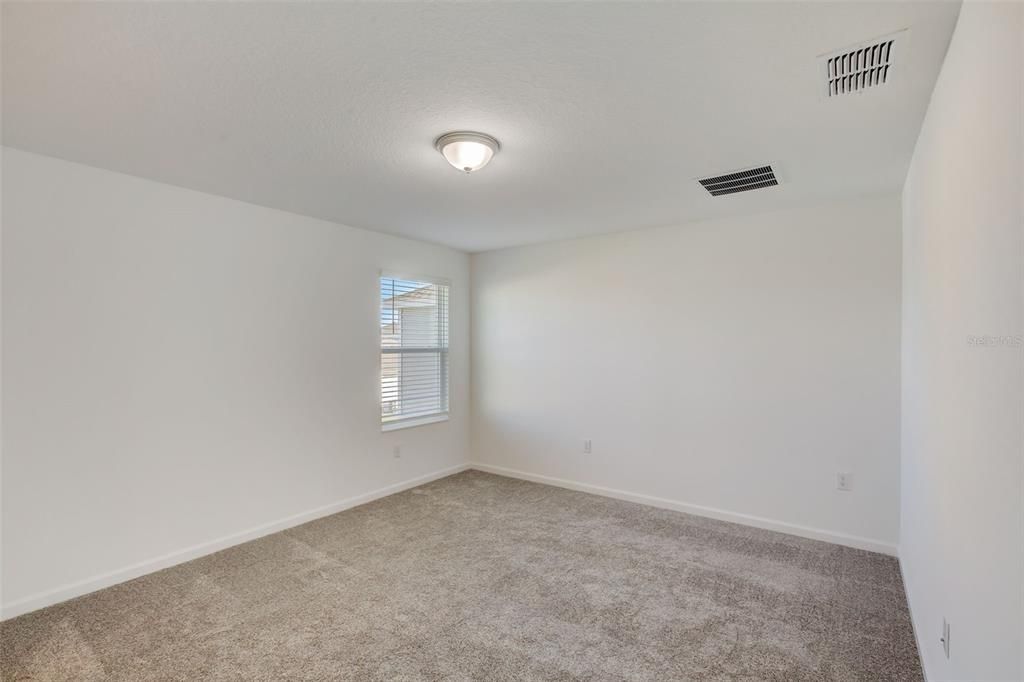 出租: $1,950 (4 贝兹, 2 浴室, 1879 平方英尺)