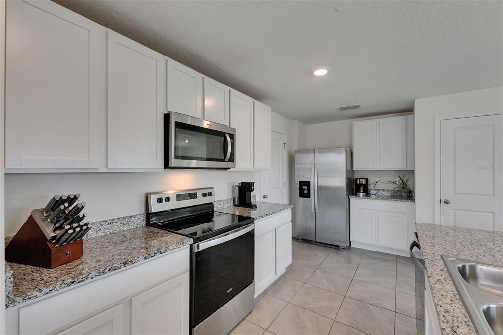 Active With Contract: $310,000 (4 beds, 2 baths, 2305 Square Feet)