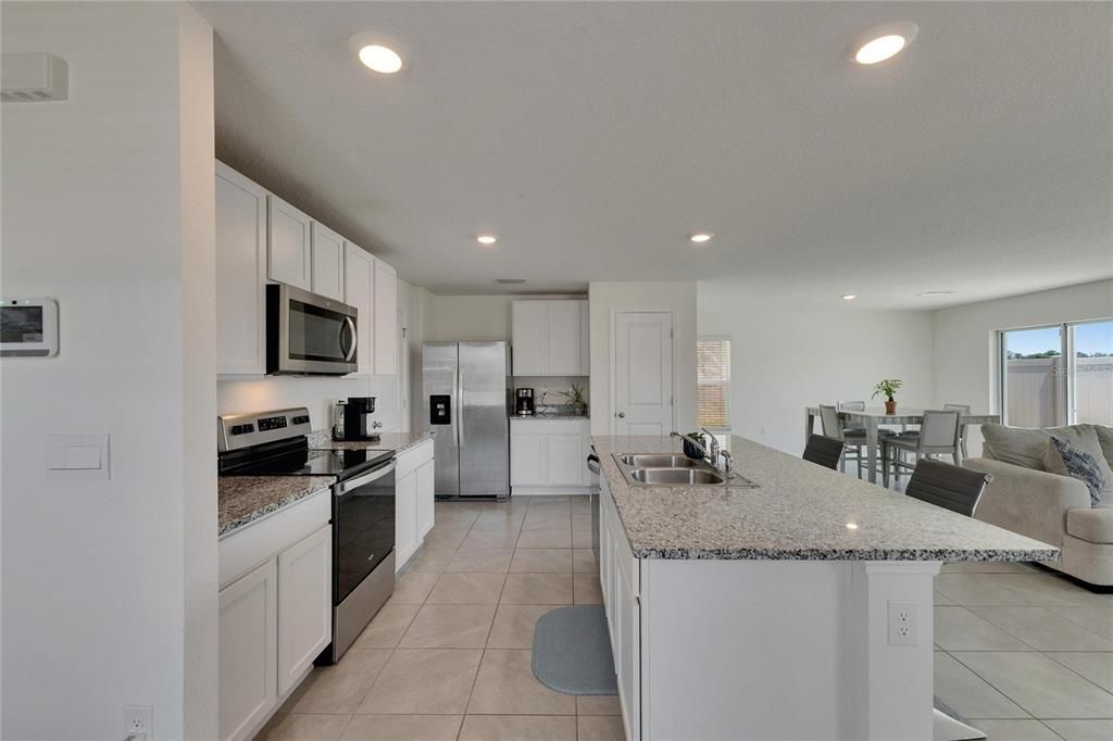 Active With Contract: $310,000 (4 beds, 2 baths, 2305 Square Feet)