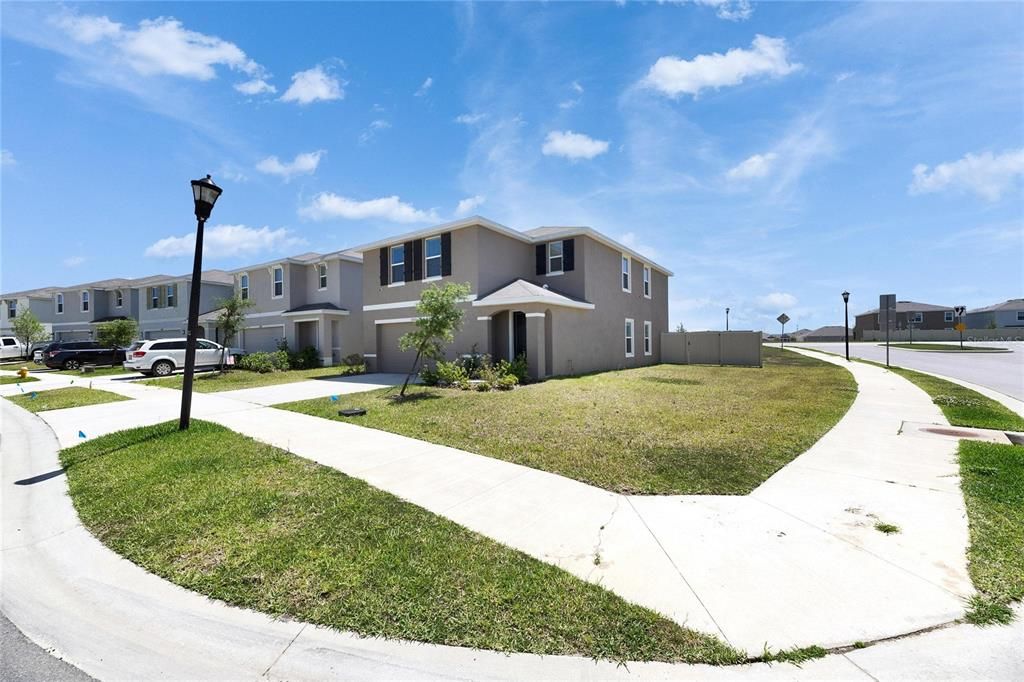 Active With Contract: $310,000 (4 beds, 2 baths, 2305 Square Feet)