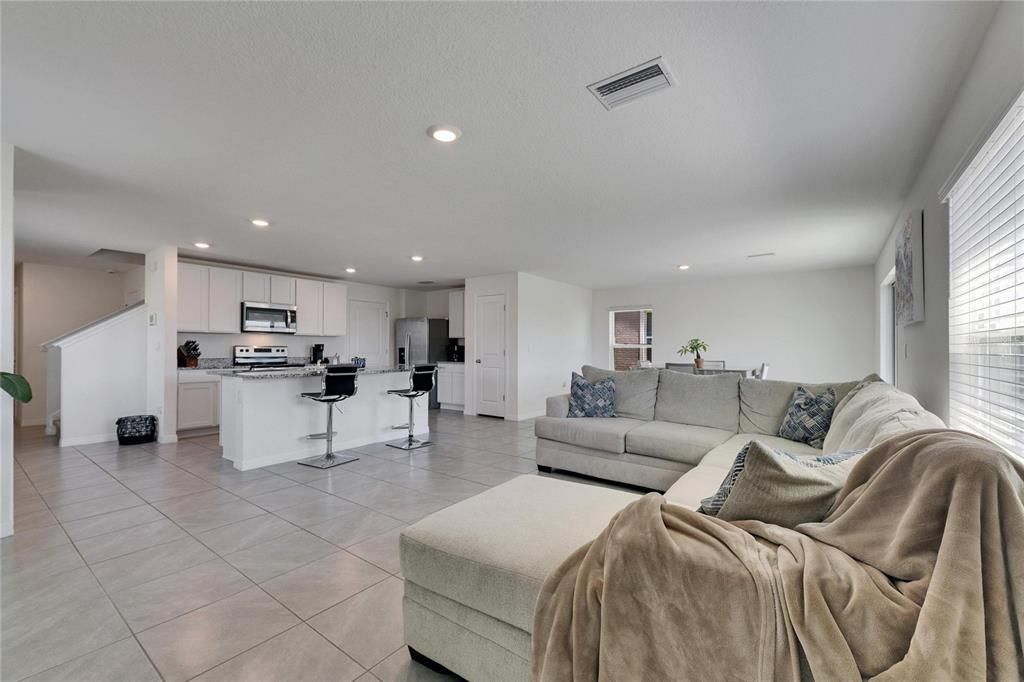 Active With Contract: $310,000 (4 beds, 2 baths, 2305 Square Feet)