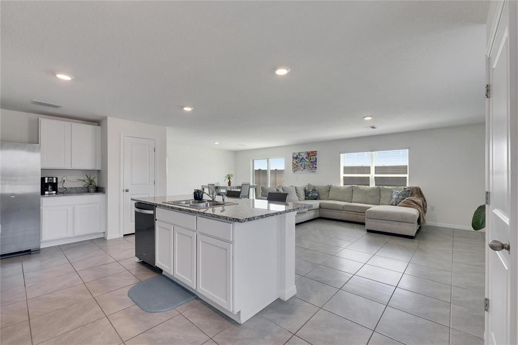 Active With Contract: $310,000 (4 beds, 2 baths, 2305 Square Feet)