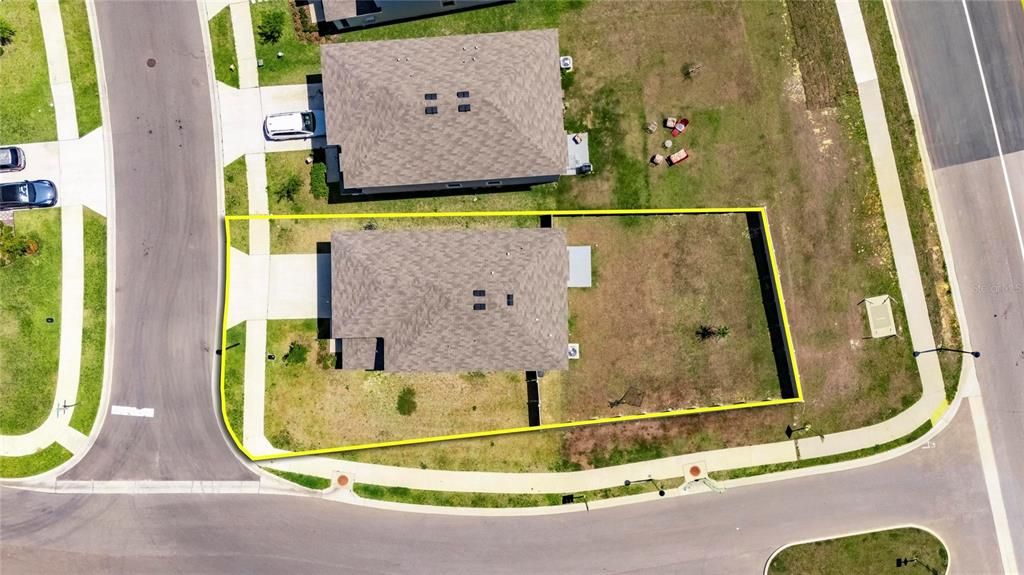 Active With Contract: $310,000 (4 beds, 2 baths, 2305 Square Feet)