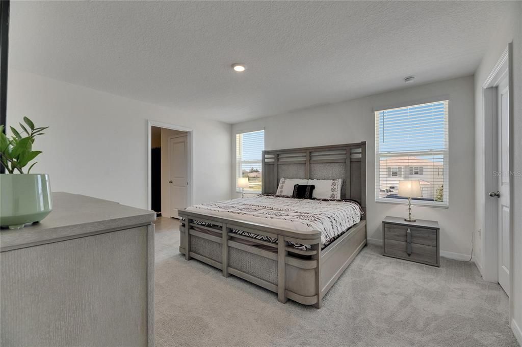 Active With Contract: $310,000 (4 beds, 2 baths, 2305 Square Feet)