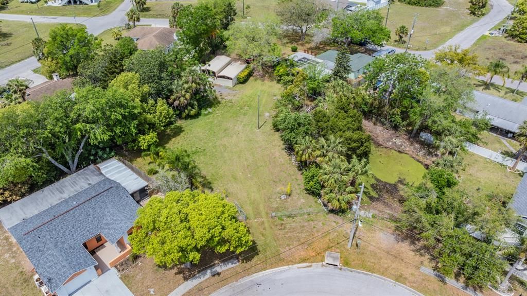 待售: $42,500 (0.28 acres)