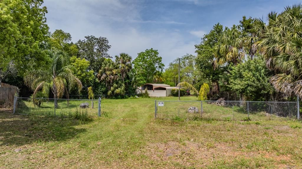 待售: $42,500 (0.28 acres)