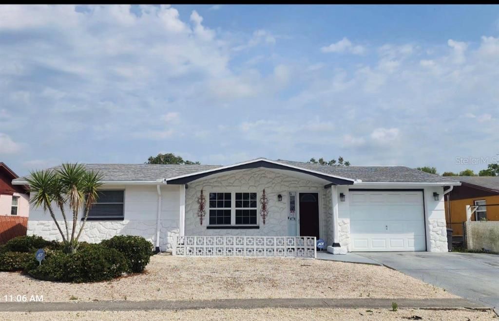 Recently Rented: $1,780 (2 beds, 2 baths, 1326 Square Feet)