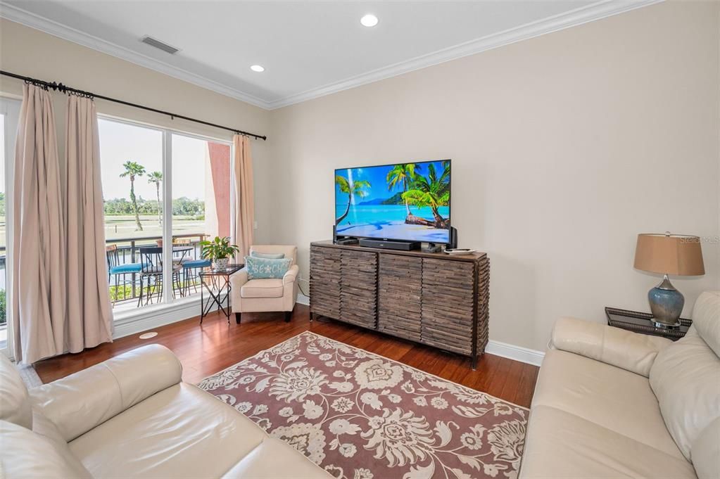 For Sale: $750,000 (3 beds, 3 baths, 2540 Square Feet)