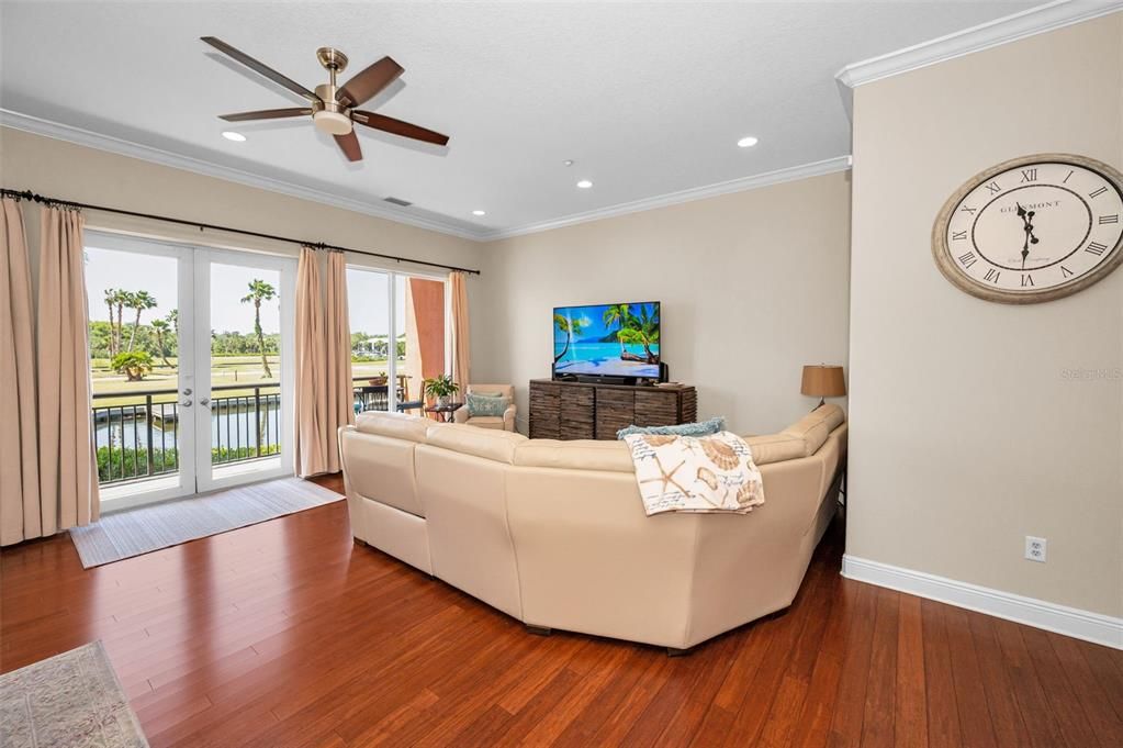 For Sale: $750,000 (3 beds, 3 baths, 2540 Square Feet)