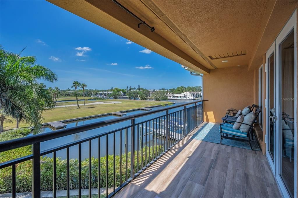 For Sale: $750,000 (3 beds, 3 baths, 2540 Square Feet)