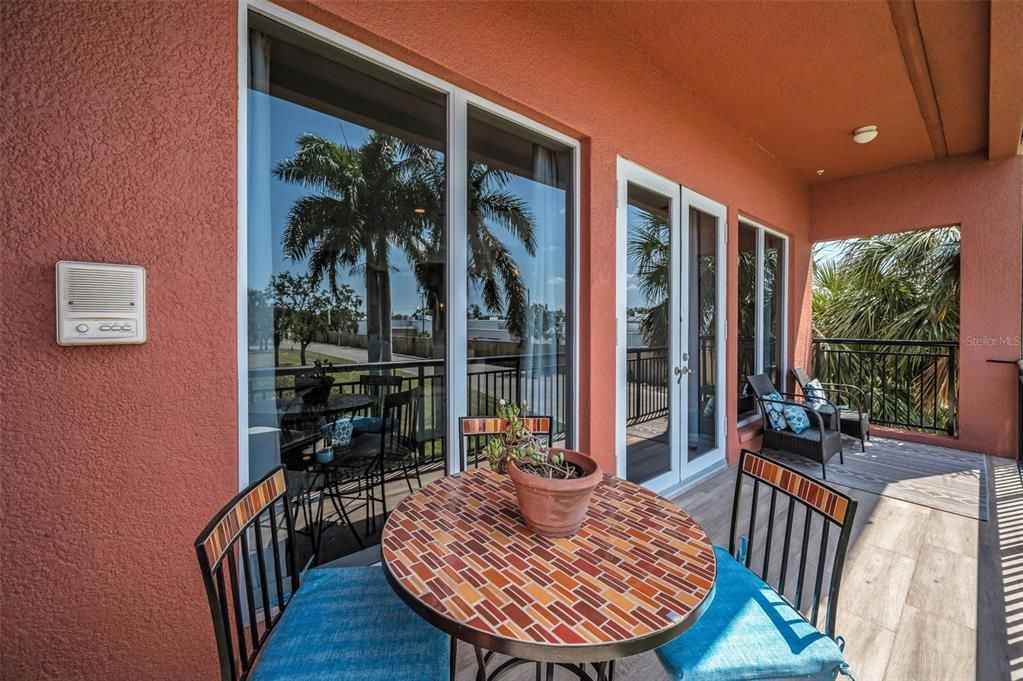 For Sale: $750,000 (3 beds, 3 baths, 2540 Square Feet)