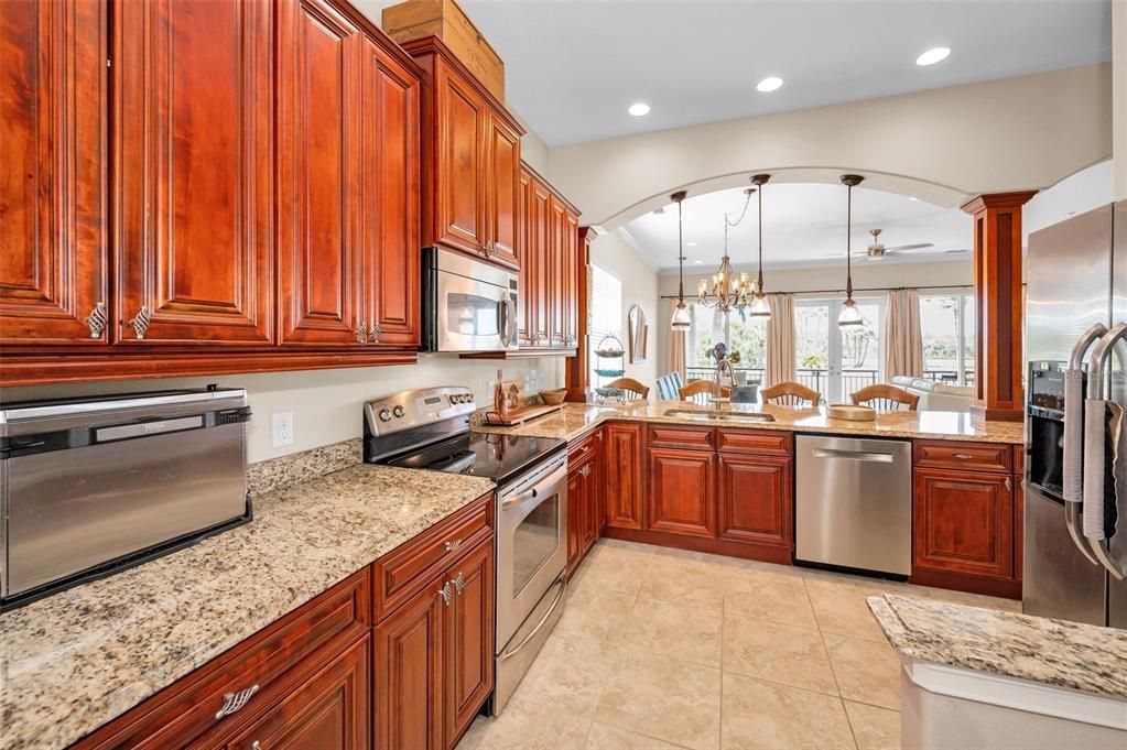 For Sale: $750,000 (3 beds, 3 baths, 2540 Square Feet)