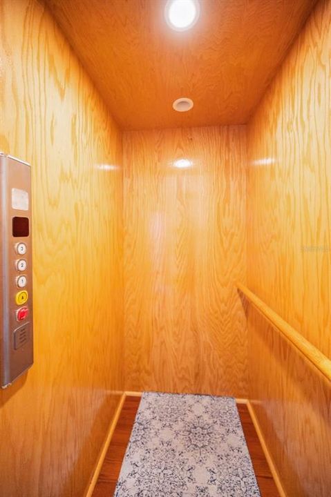 For Sale: $750,000 (3 beds, 3 baths, 2540 Square Feet)