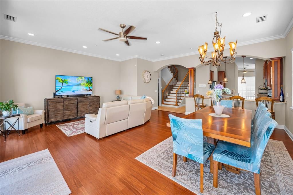 For Sale: $750,000 (3 beds, 3 baths, 2540 Square Feet)