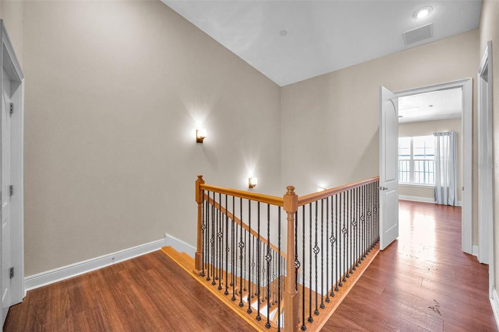 For Sale: $750,000 (3 beds, 3 baths, 2540 Square Feet)